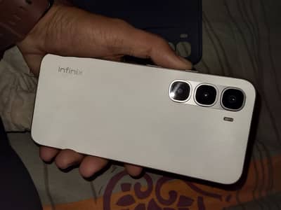 Infinix Hot 60 pro 10 / 10 condition complete box and 1 Year warranty