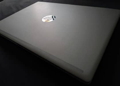 HP PROBOOK  i7 15.6"  1+ TB