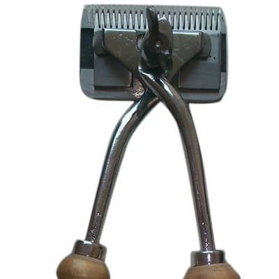 Buy the Best Quality Buffalo Hand Hair Clipper in Pakistan
