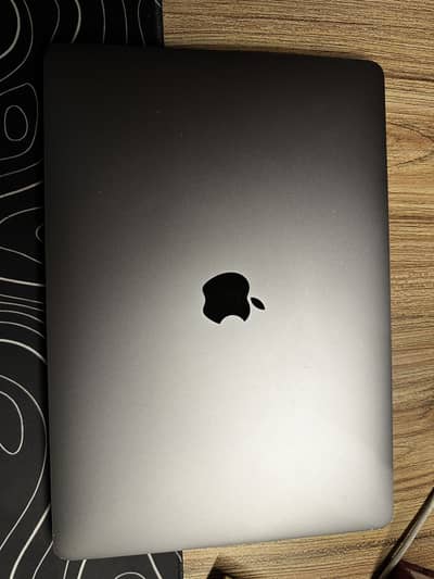 Macbook Pro 13inch - 16GB - 512GB - Core i7