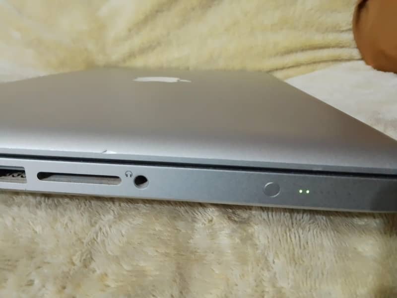 MacBook pro 9