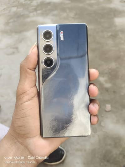 TECNO CAMMON 40 PRO 10/10