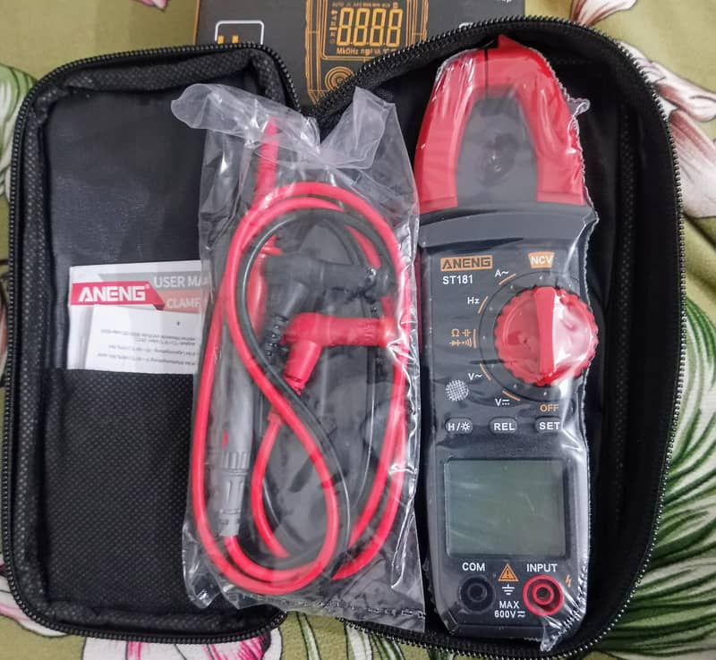 Digital Clamp meter 0