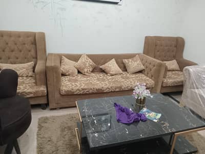 7 seater sofa in excellent condition