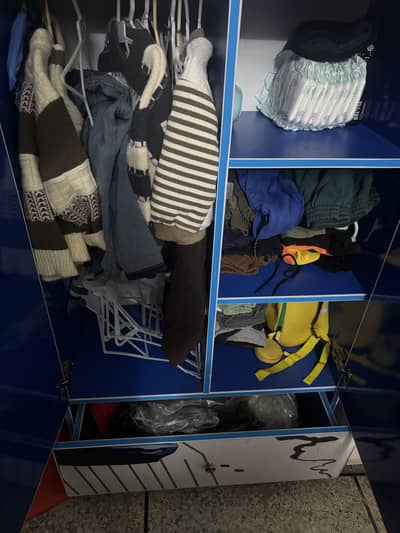 Kids cupboard in good condition