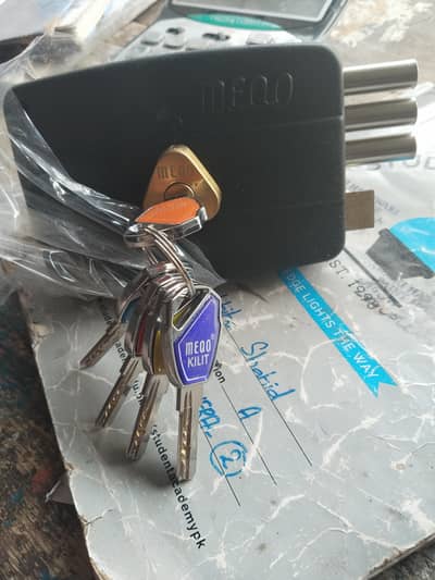 main gate lock 5 multi key good gulatity home delivery available