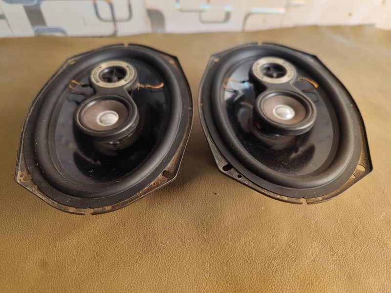 car speaker 10