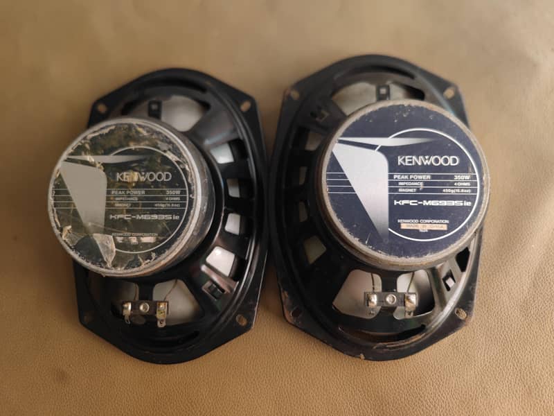car speaker 11