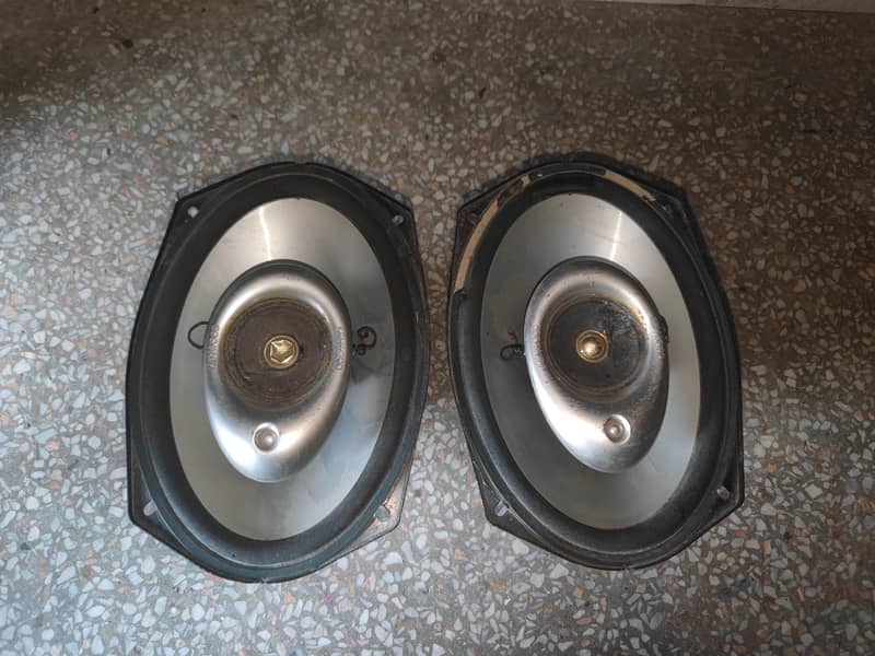 car speaker 14