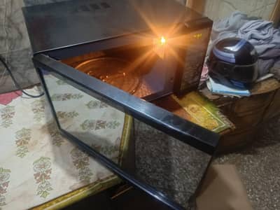 LG Crystal Door Microwave