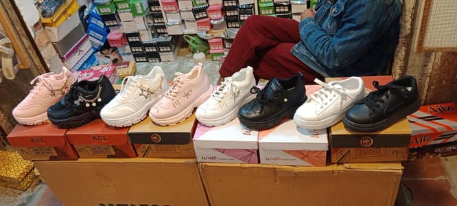 ladies shose all coloure available