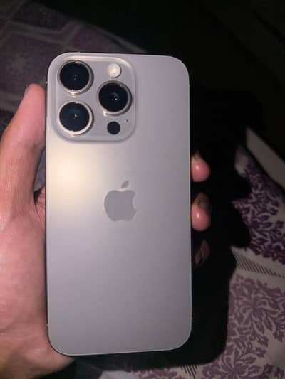 iphon 15 pro Hk natural titanium