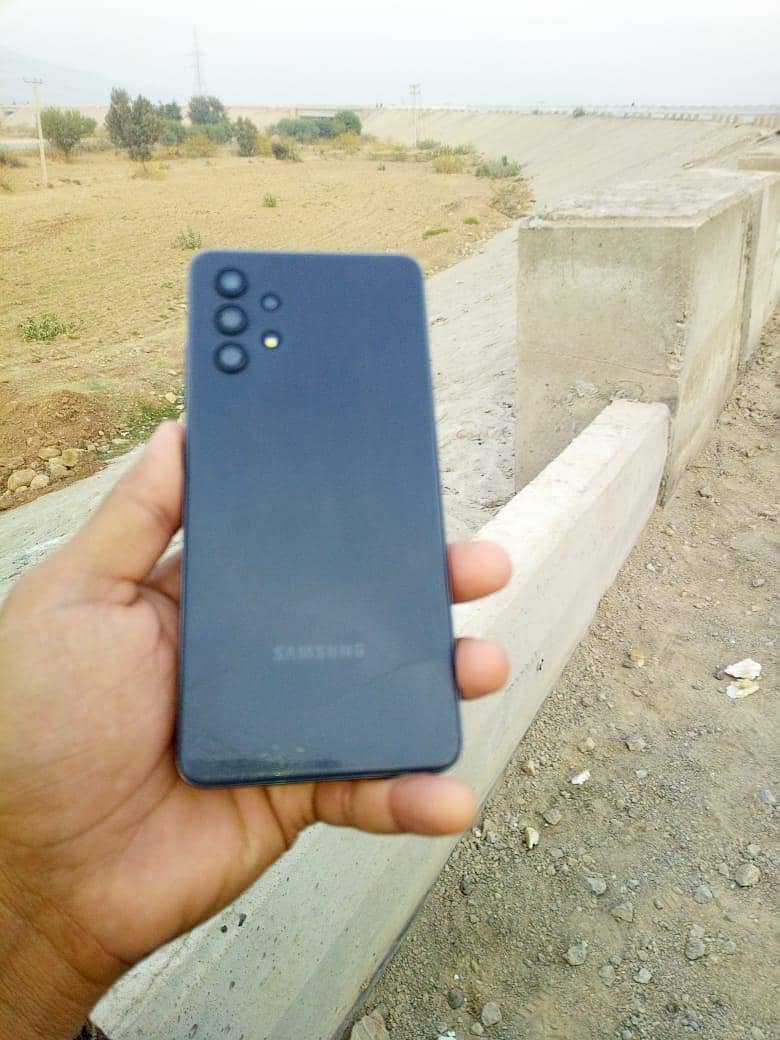 what's app 03485463711 0