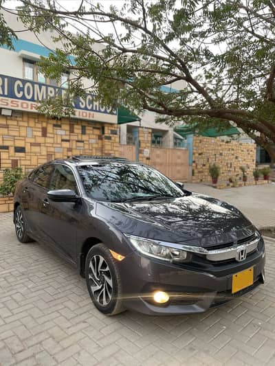 Honda Civic 1.8 oriel CVT