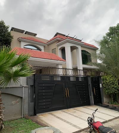 1 Kanal Double Story House For Sale in Chinnar Bagh Raiwind Road Lahore