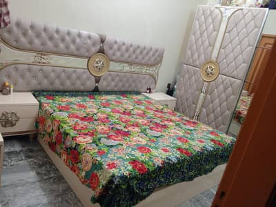 complete bedroom set good condition for sale