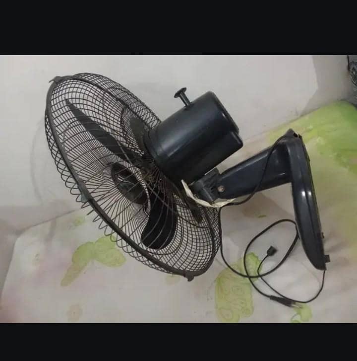 Dawlance Bracket Fan 3