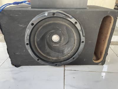 Woofer with amplifier