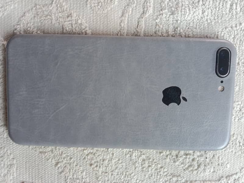 Apple iPhone 7 Plus 4