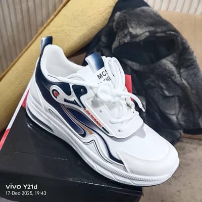 more disign and more clour availibe view me watsapp number