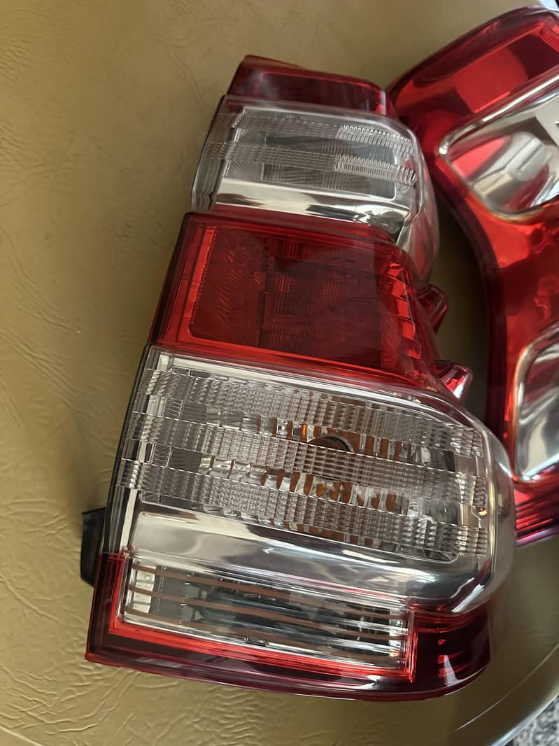 PRADO 2016 back lights 1