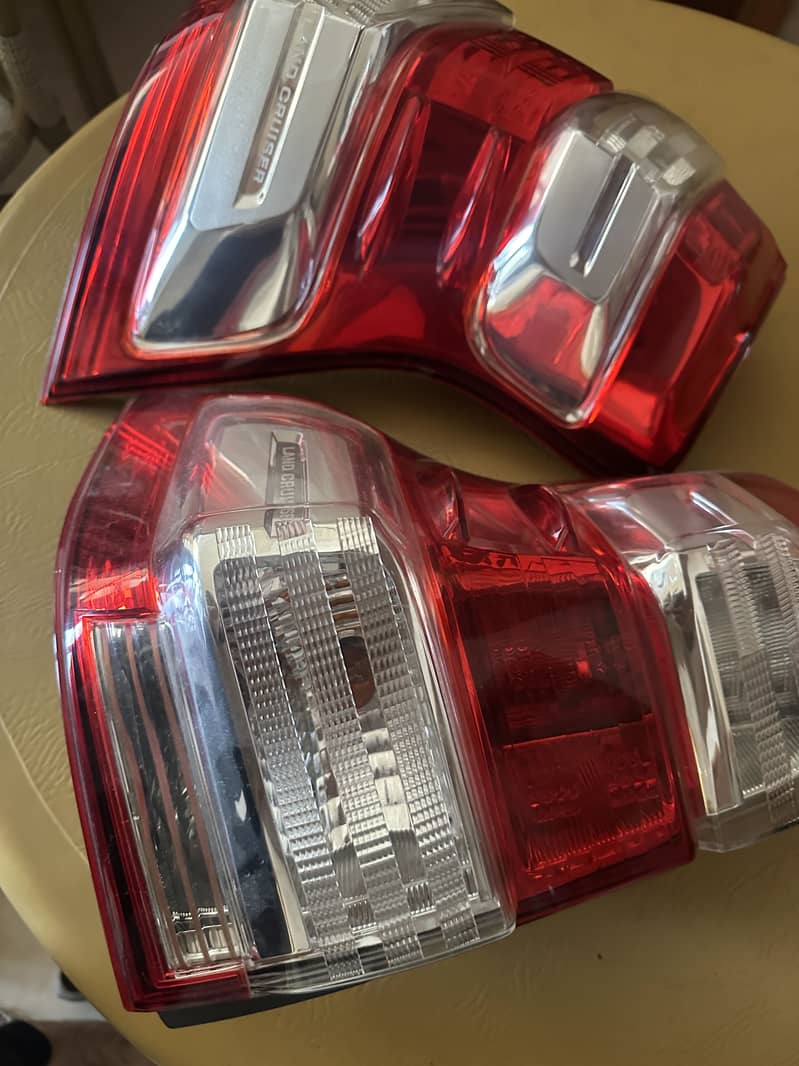 PRADO 2016 back lights 2
