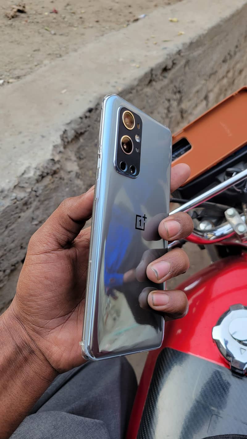 OnePlus 9pro 5