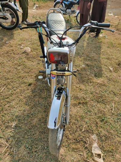 United 70 2023 model