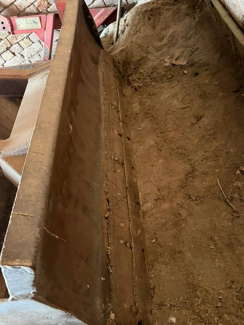 بیلارس ٹریکٹر کا فرنٹ بلیڈ فارسیل 2