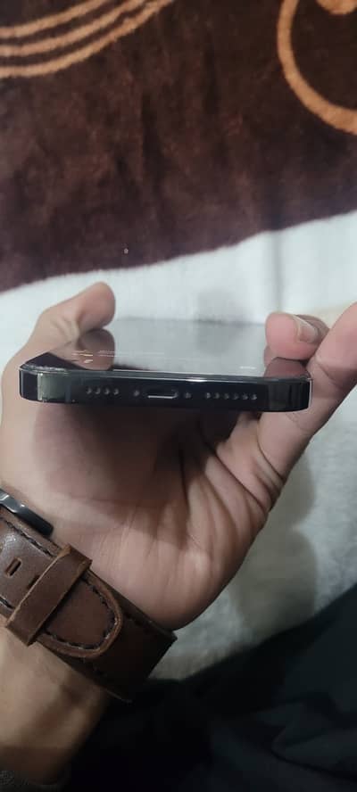 Iphone 14 pro max . . Factory unlock physical +Esim