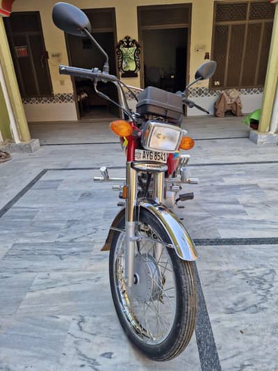 Honda cg125 10/10 condition