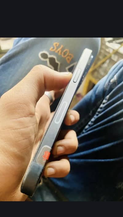 I phone 13 jv non pta 100heathy 10month apple warranty