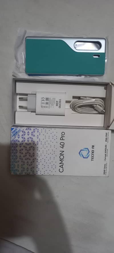 Tecno Camon 40 Pro