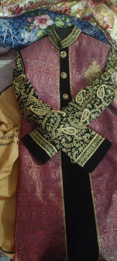 new sharwani Hy bs 1 br used hui hy