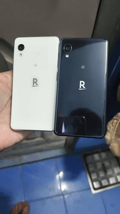 japanese brand rakuten mini 3,32 , PTA approved,box pack condition