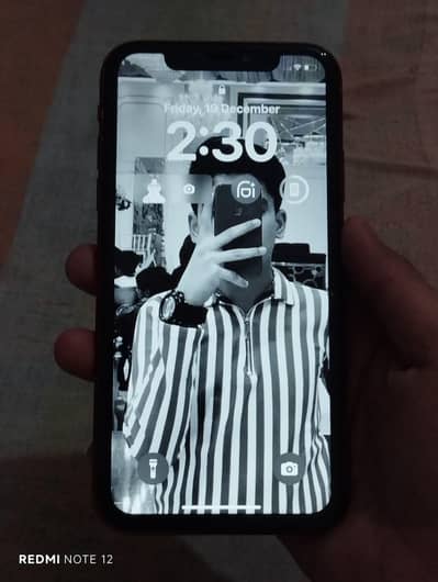 iphone xr back brake all ok 10\10