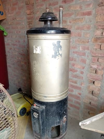 25 leter tank zeger 1 yer used best offer condition good