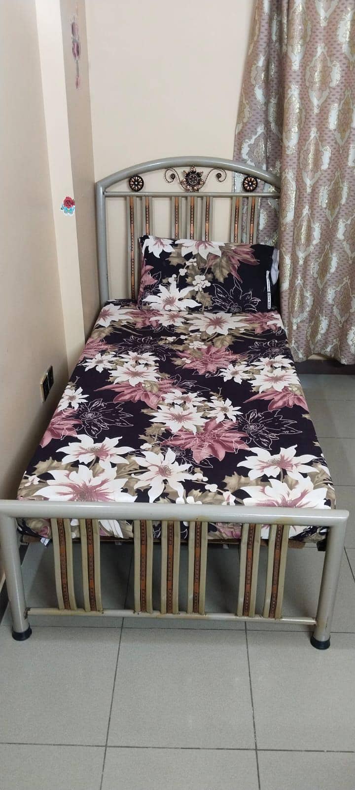 single bed 0