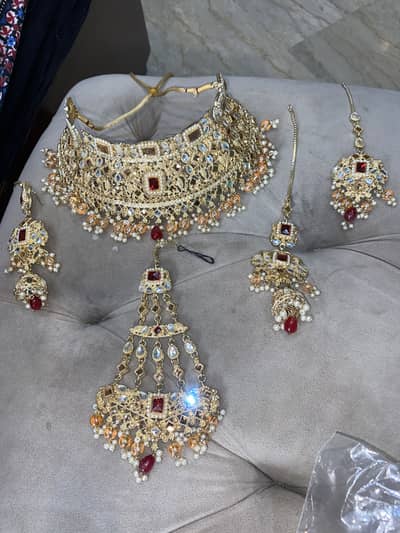 Bridal sets used only once