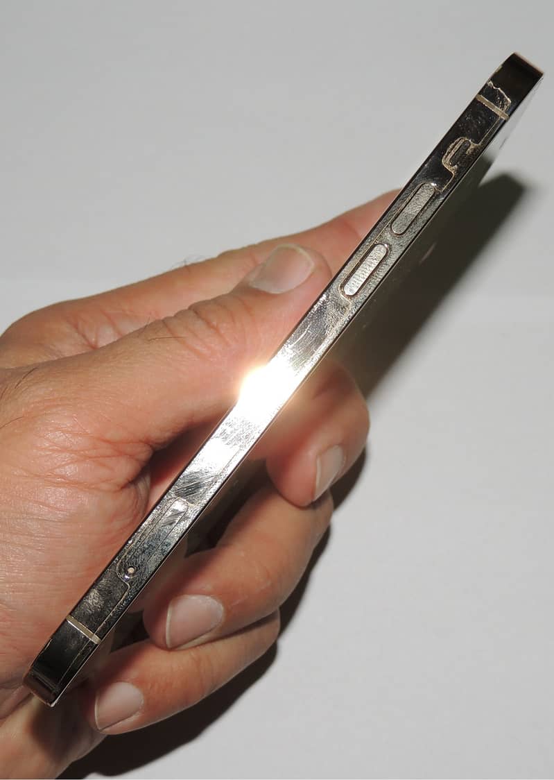 iPhone 12 Pro 5