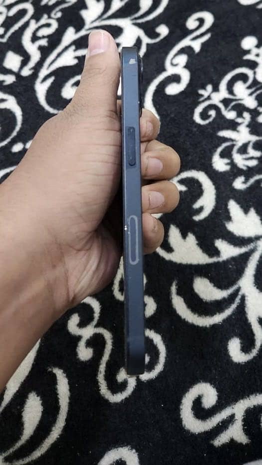 Iphone 13 midnight 2