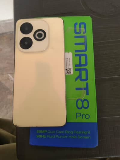 Infinix smart 8pro 6/128 daba or charger bhi hay