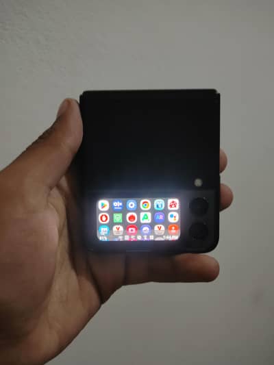 Samsung Galaxy z flip 3 mobile phone fold