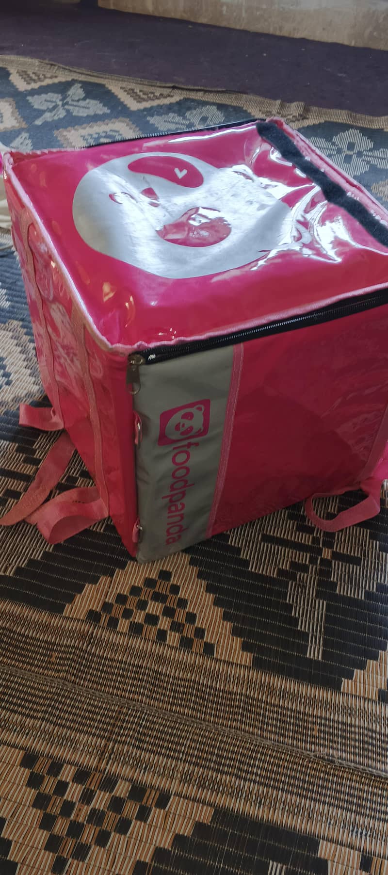 Delivery Bag With Shirt 0