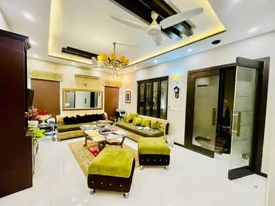 1 Kanal New Styilsh out House Prime Hot For Sale dha Phase5 Nera Jalal sons