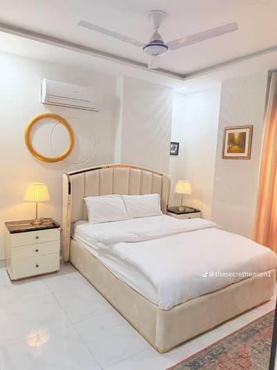 One bed apartment per day available Gulbarga green Islamabad