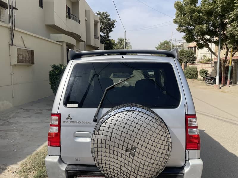 Mini Pajero 6