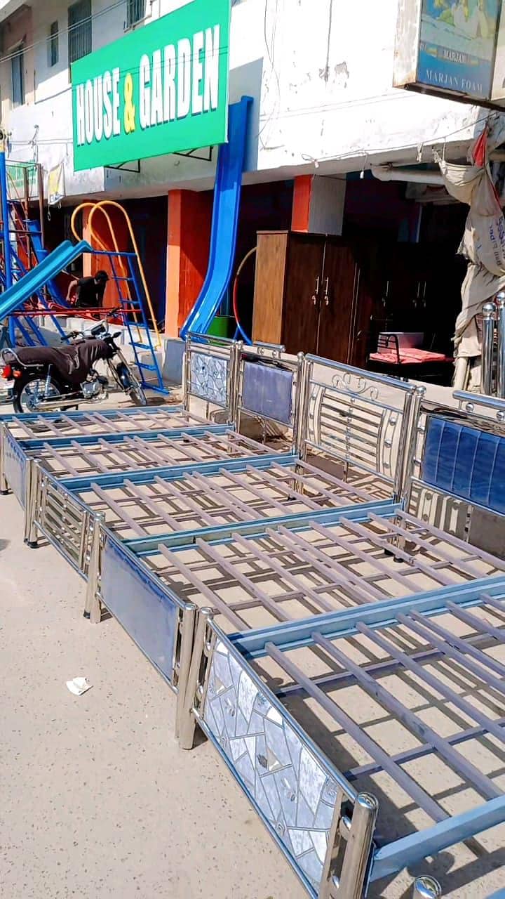 single beds 16