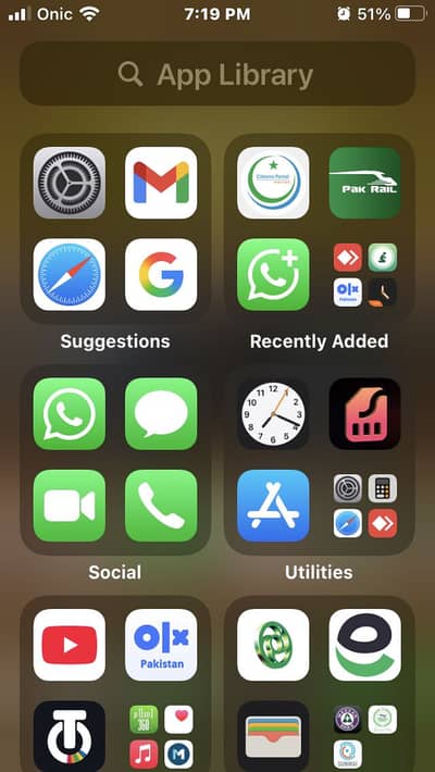 iPhone 7 black and white 128