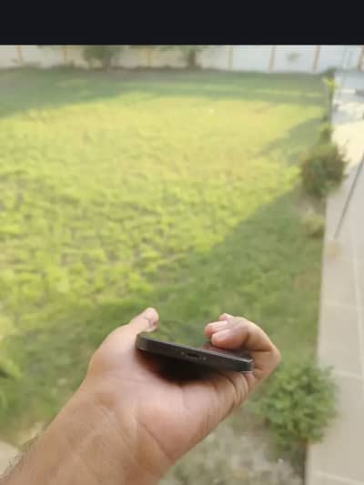 iPhone 12 64gb with box NON PTA